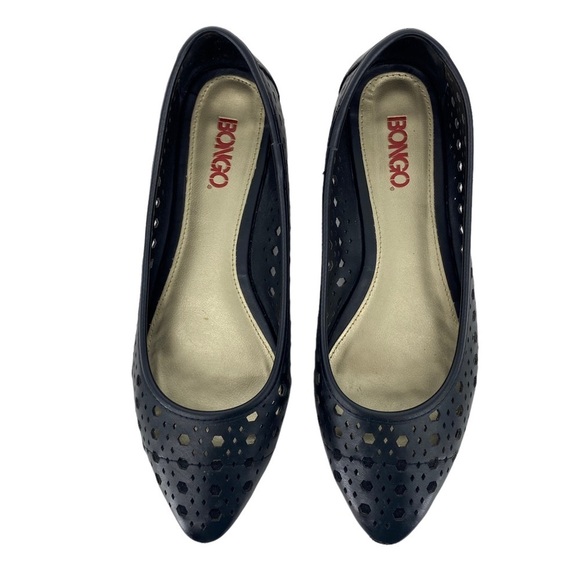 Bongo Frenzy circle laser cut black pointed toe ballet flats, 8.5M - Picture 2 of 12